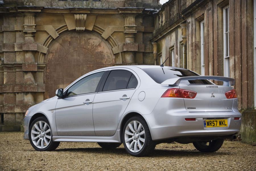  Mitsubishi Lancer 2007 года  (фото 27 из 104)